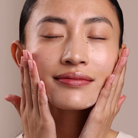 Arctic Berry Peel & Peptide Illuminating System