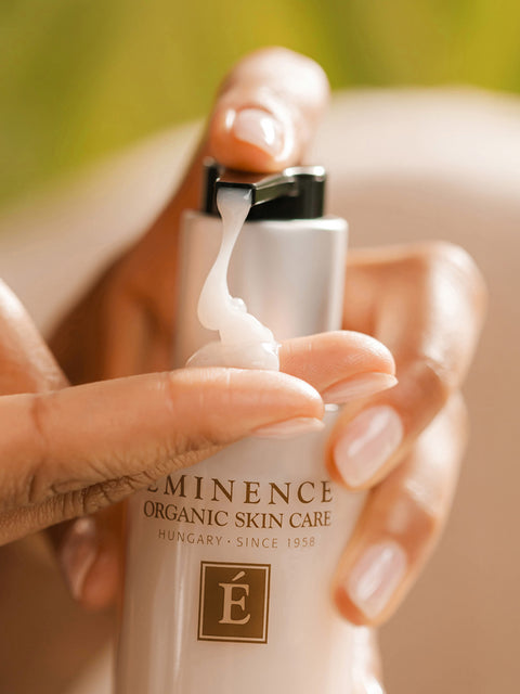 Tulsi & Snow Mushroom Cleansing Milk